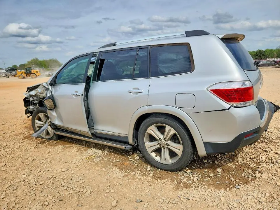 2013 TOYOTA HIGHLANDER LIMITED  
