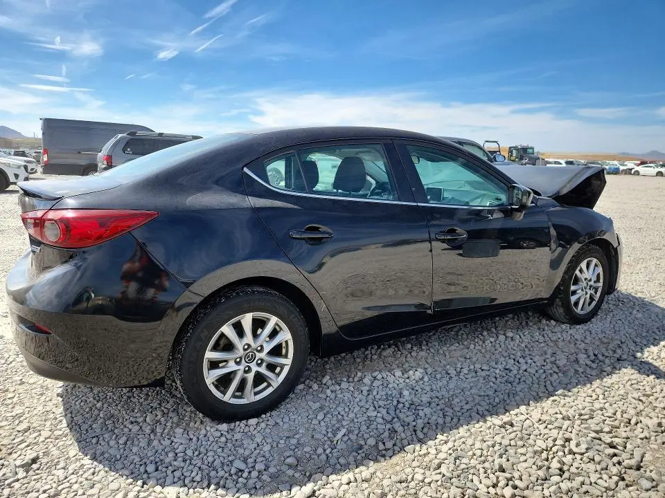 2016 MAZDA 3 TOURING  
