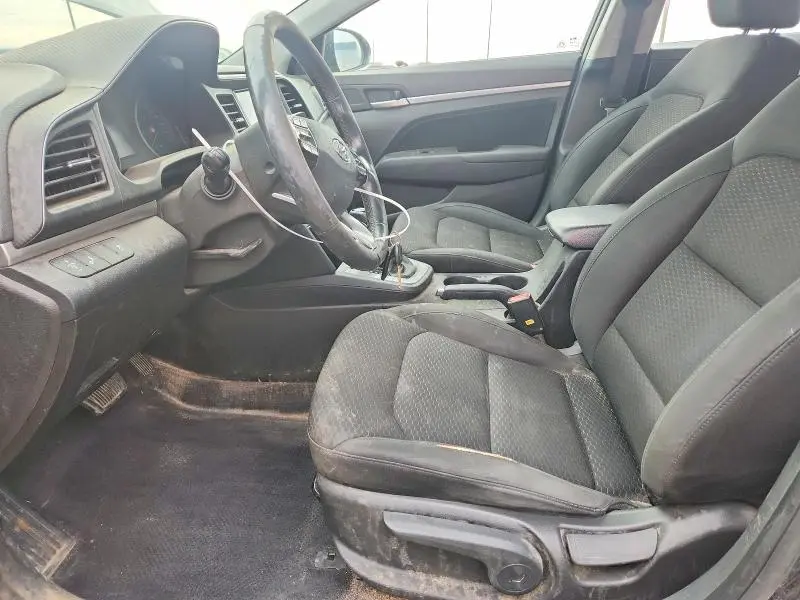 2019 HYUNDAI ELANTRA SE  