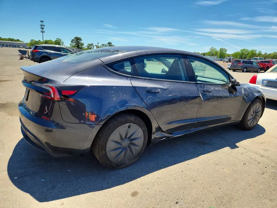 2025 TESLA MODEL 3   
