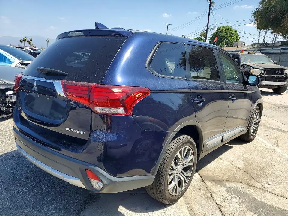 2017 MITSUBISHI OUTLANDER ES  