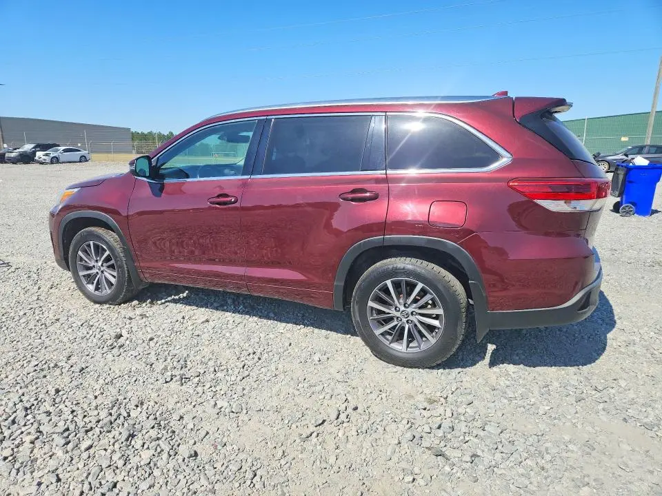 2018 TOYOTA HIGHLANDER XLE  