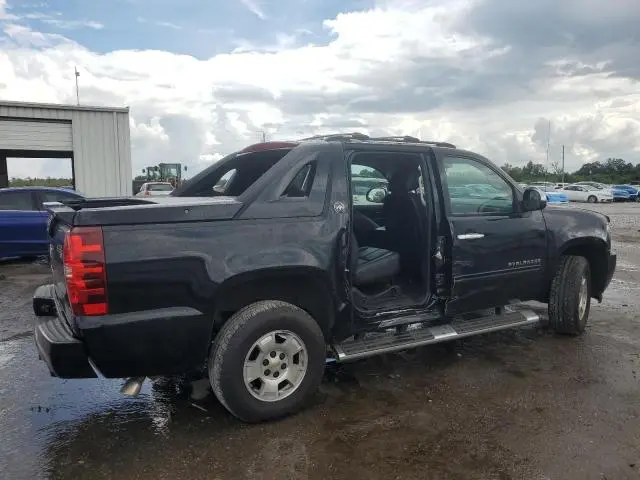 2013 CHEVROLET AVALANCHE LT  