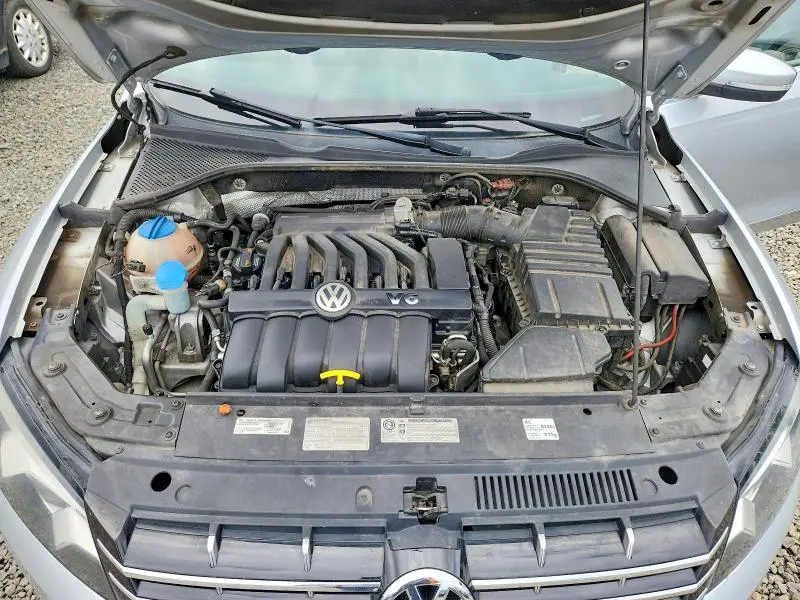 2013 VOLKSWAGEN PASSAT SEL  