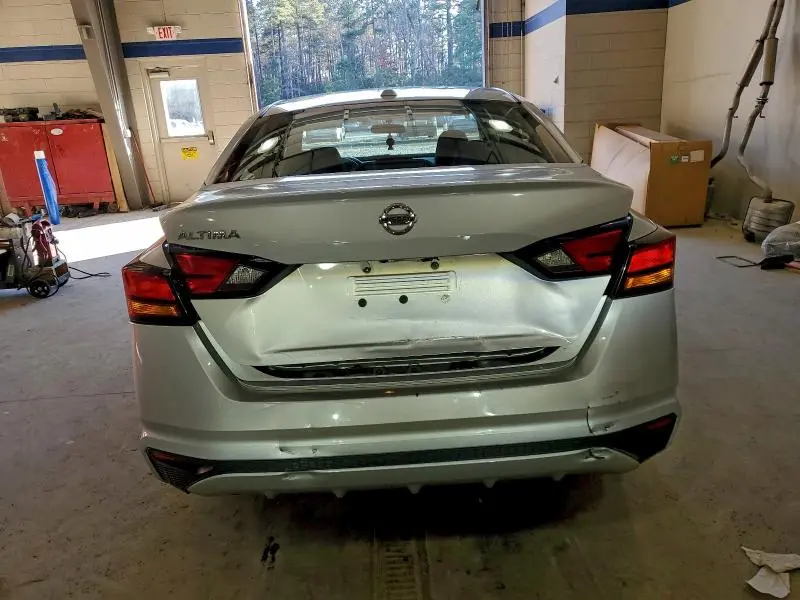 2019 NISSAN ALTIMA S  