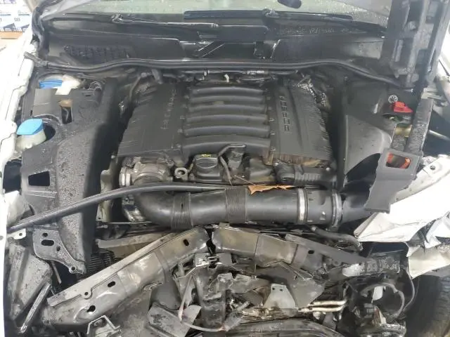 2014 PORSCHE CAYENNE   