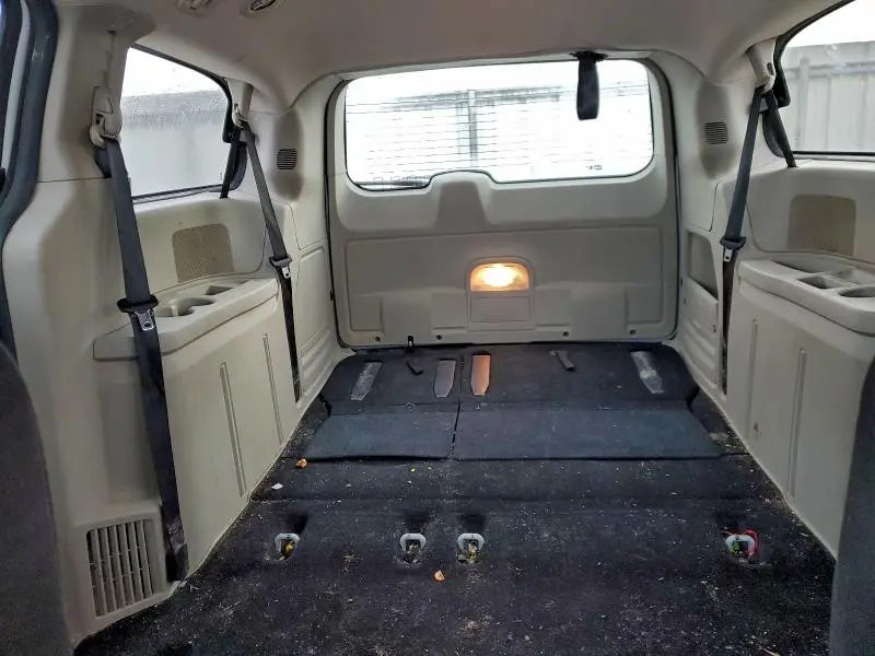 2015 DODGE GRAND CARAVAN SE  