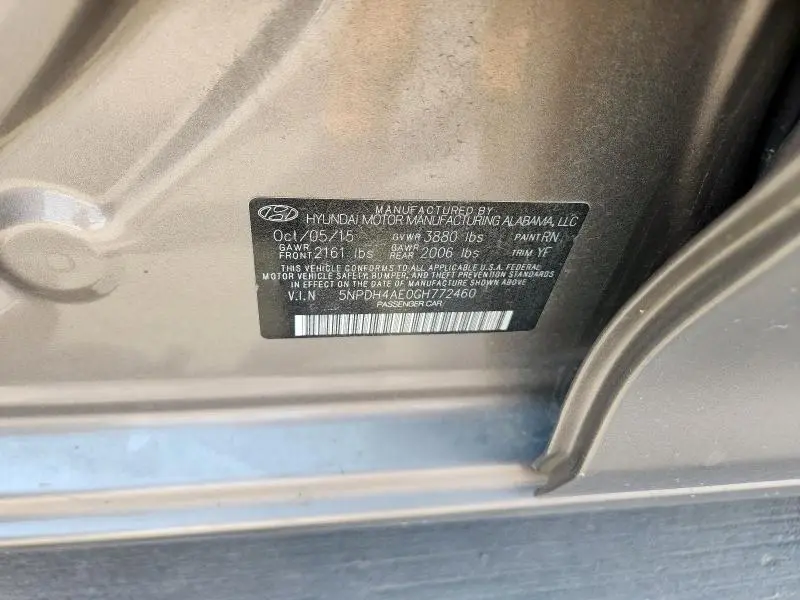 2016 HYUNDAI ELANTRA SE  