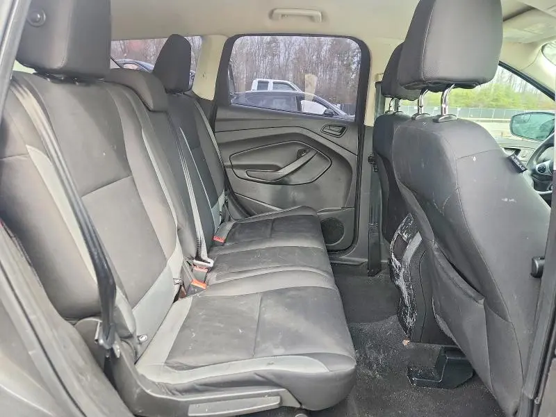2015 FORD ESCAPE S  