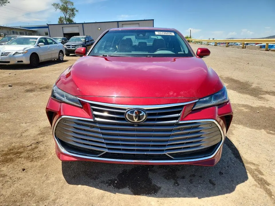 2019 TOYOTA AVALON LIMITED  