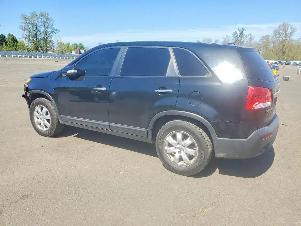 2013 KIA SORENTO LX  