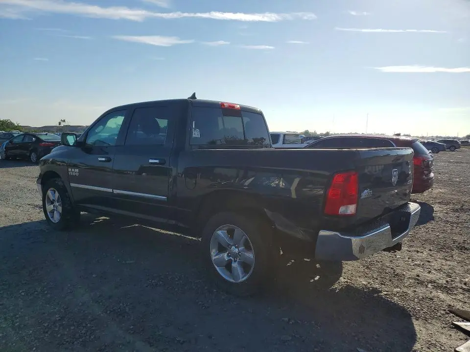 2015 RAM 1500 SLT  