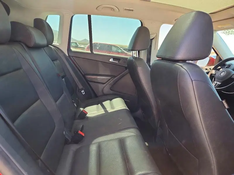 2014 VOLKSWAGEN TIGUAN S  