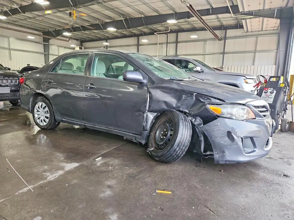 2013 TOYOTA COROLLA LE  