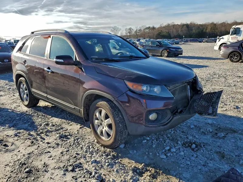 2011 KIA SORENTO BASE  