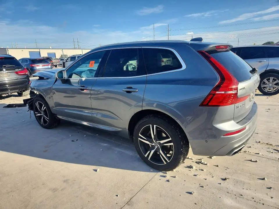 2018 VOLVO XC60 T6 R-DESIGN  