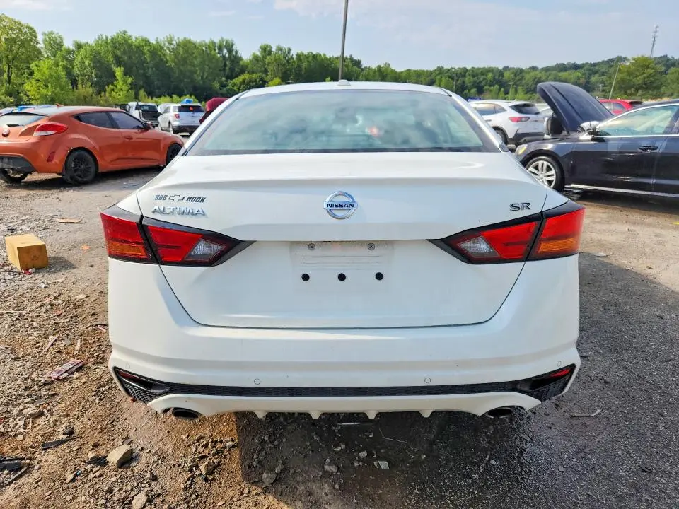 2020 NISSAN ALTIMA SR  