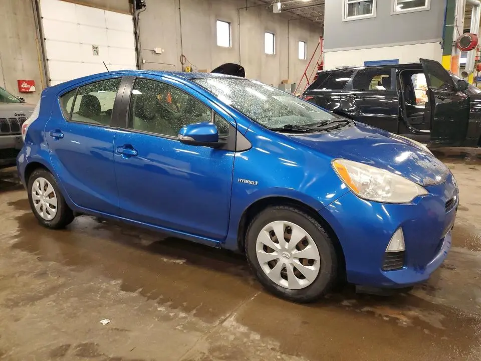 2013 TOYOTA PRIUS C ONE  