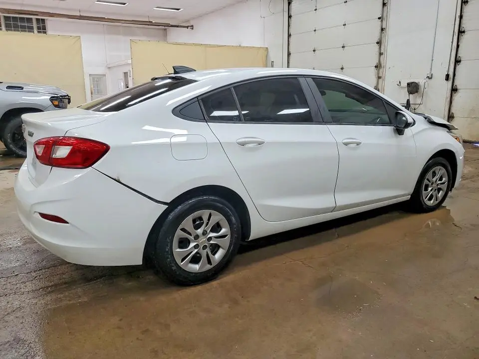 2019 CHEVROLET CRUZE LS  