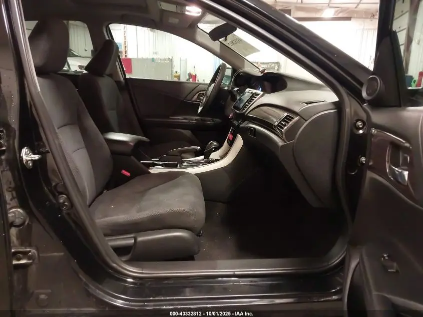 2017 HONDA ACCORD EX