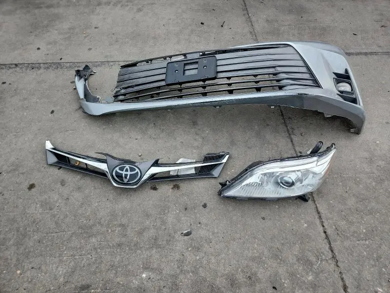 2020 TOYOTA SIENNA XLE  