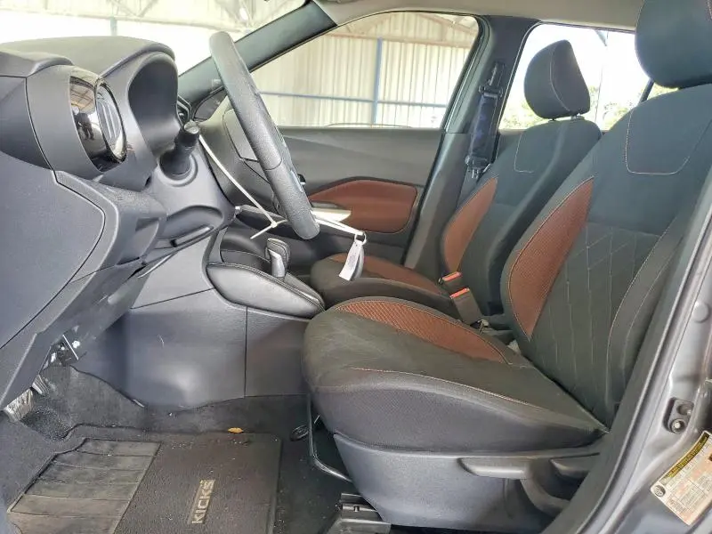 2019 NISSAN KICKS SR  