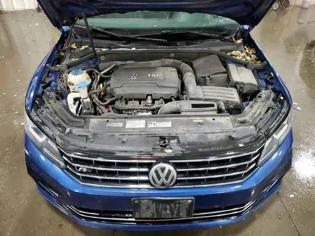 2017 VOLKSWAGEN PASSAT R-LINE  