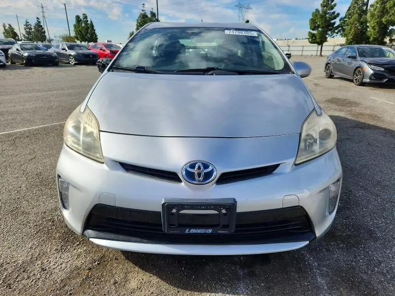 2013 TOYOTA PRIUS TWO  