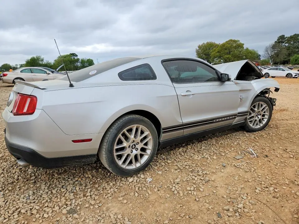 2012 FORD MUSTANG   