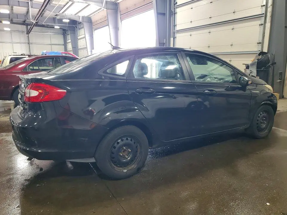2013 FORD FIESTA SE  