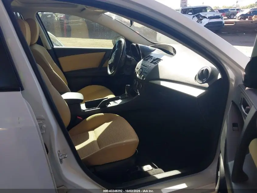 2013 MAZDA MAZDA3 I TOURING