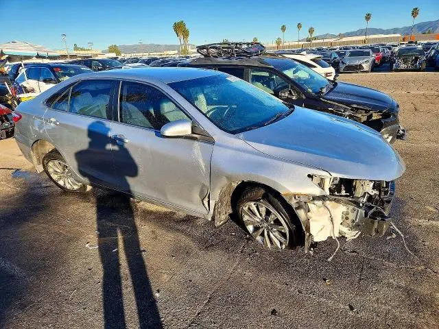 2016 TOYT CAMRY XLE  