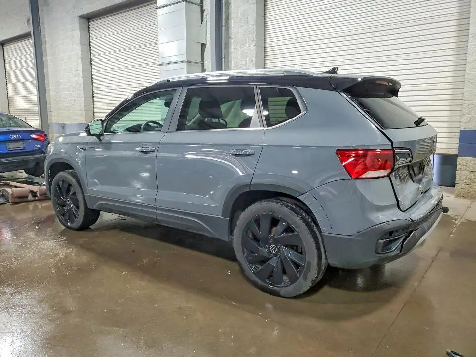2024 VOLKSWAGEN TAOS SE  
