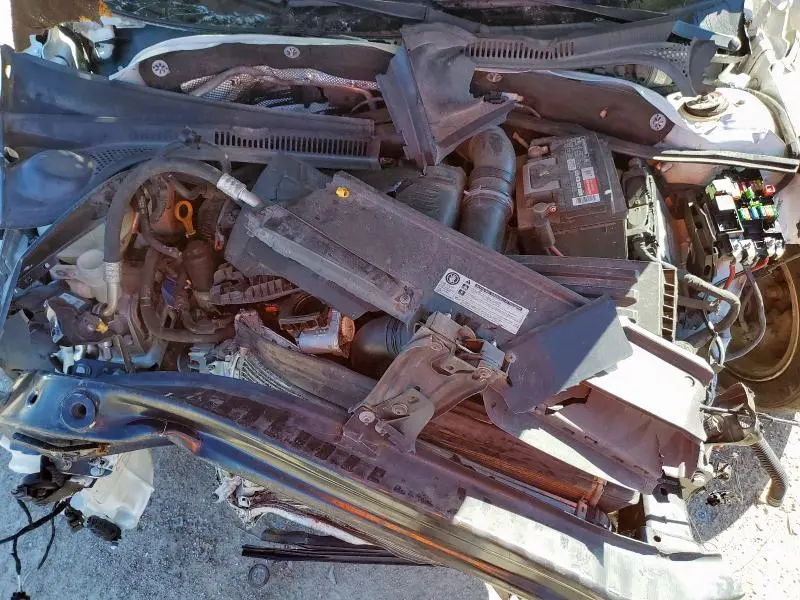 2016 VOLKSWAGEN JETTA SEL  