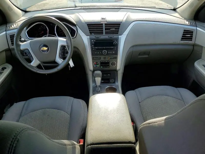 2011 CHEVROLET TRAVERSE LT  