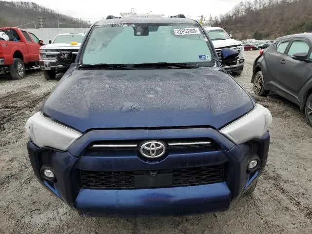 2023 TOYOTA 4RUNNER SE  