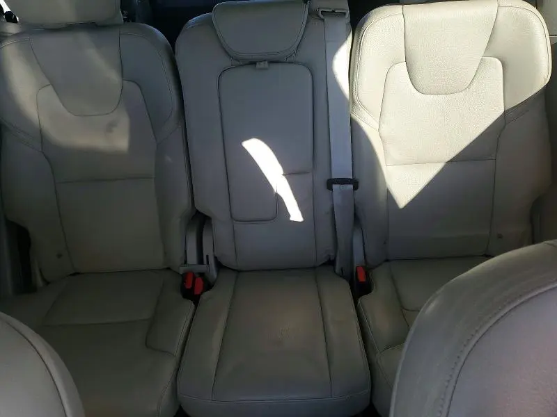 2019 VOLVO XC90 T6 MOMENTUM  
