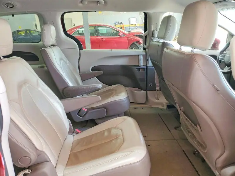2019 CHRYSLER PACIFICA TOURING L  