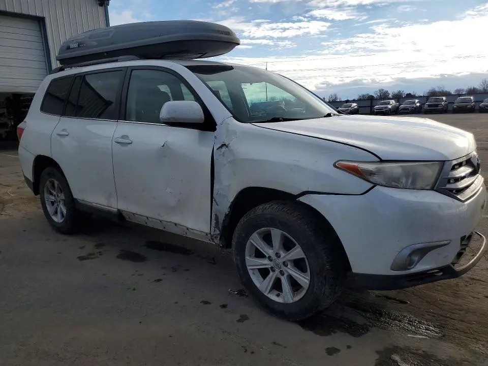 2013 TOYOTA HIGHLANDER BASE  