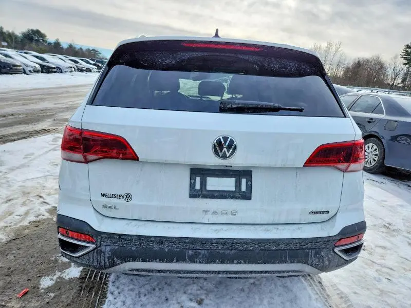 2024 VOLKSWAGEN TAOS SEL  