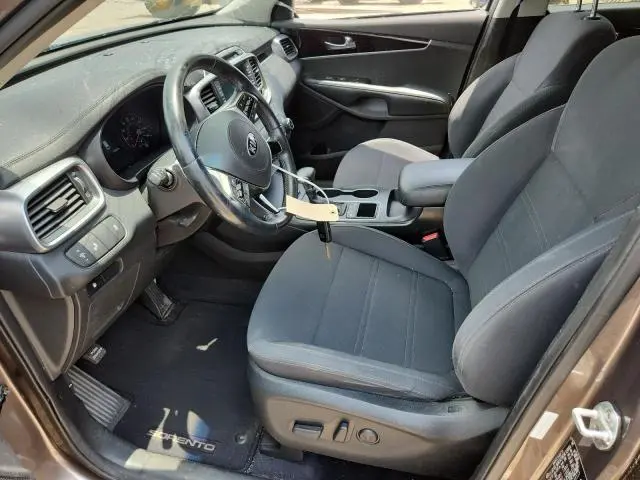 2019 KIA SORENTO LX  