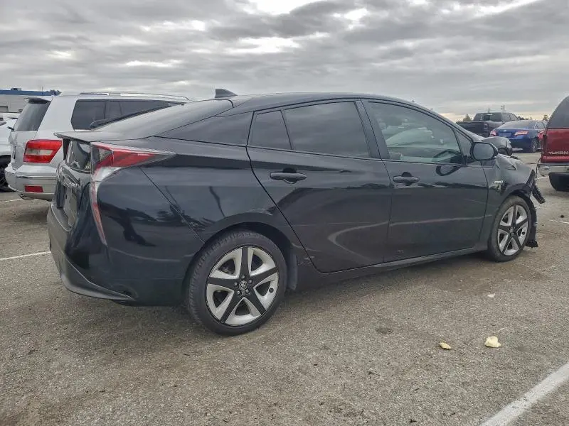2016 TOYOTA PRIUS   