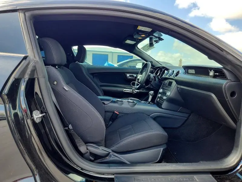 2017 FORD MUSTANG   