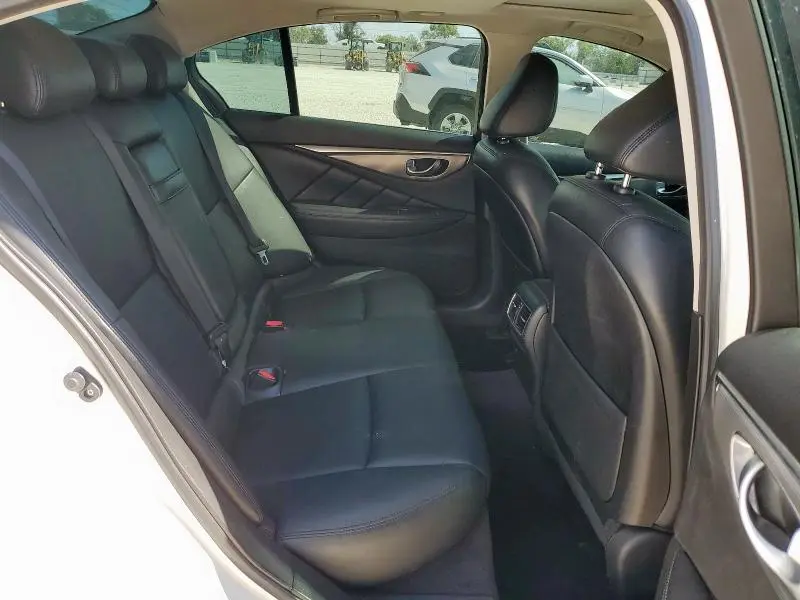 2016 INFINITI Q50 BASE  