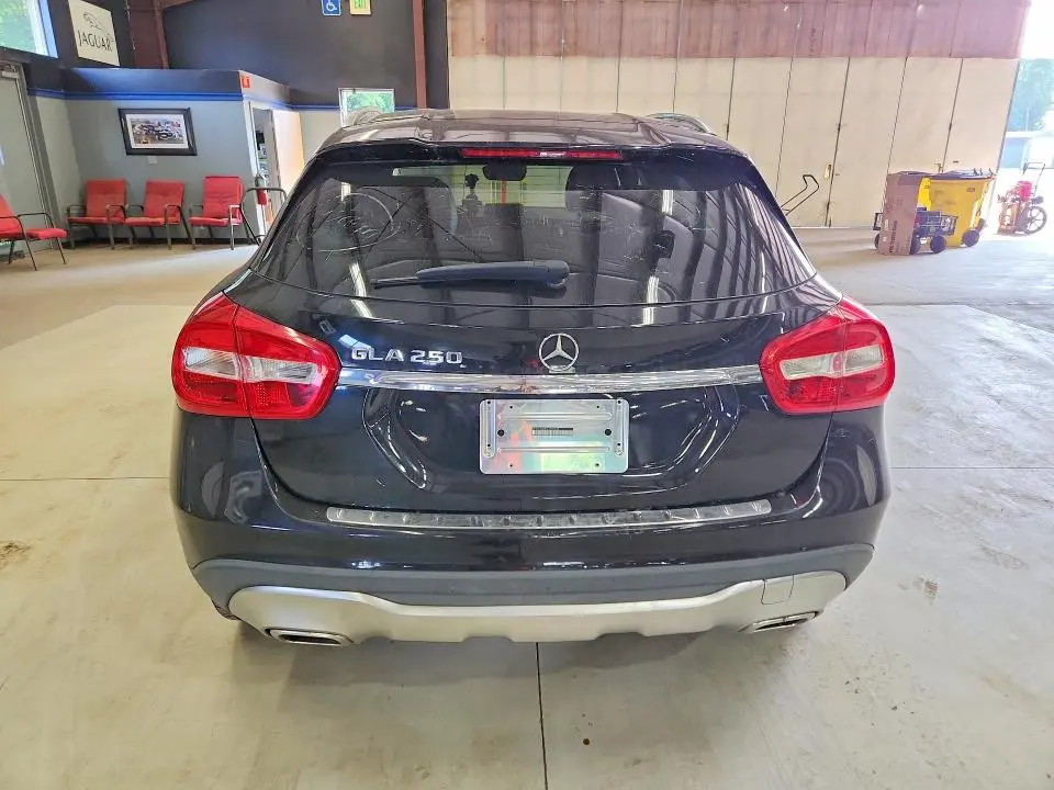 2020 MERCEDES-BENZ GLA 250  