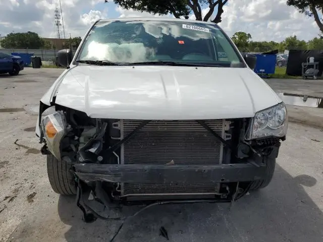 2017 DODGE GRAND CARAVAN SE  