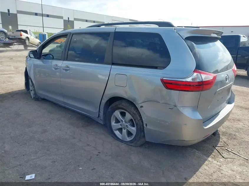 2017 TOYOTA SIENNA LE 8 PASSENGER
