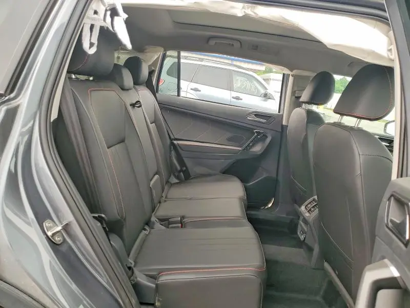 2024 VOLKSWAGEN TIGUAN WOLFSBURG  