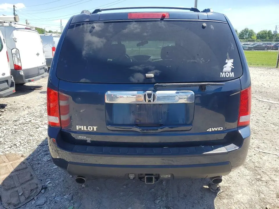 2011 HONDA PILOT EX  