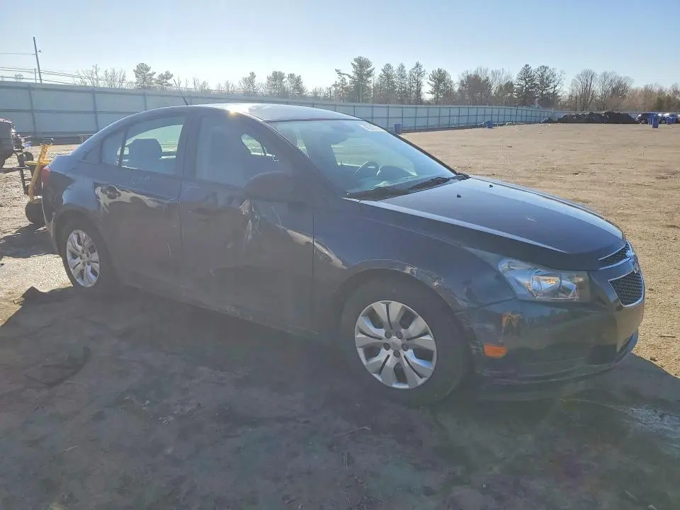 2014 CHEVROLET CRUZE LS  